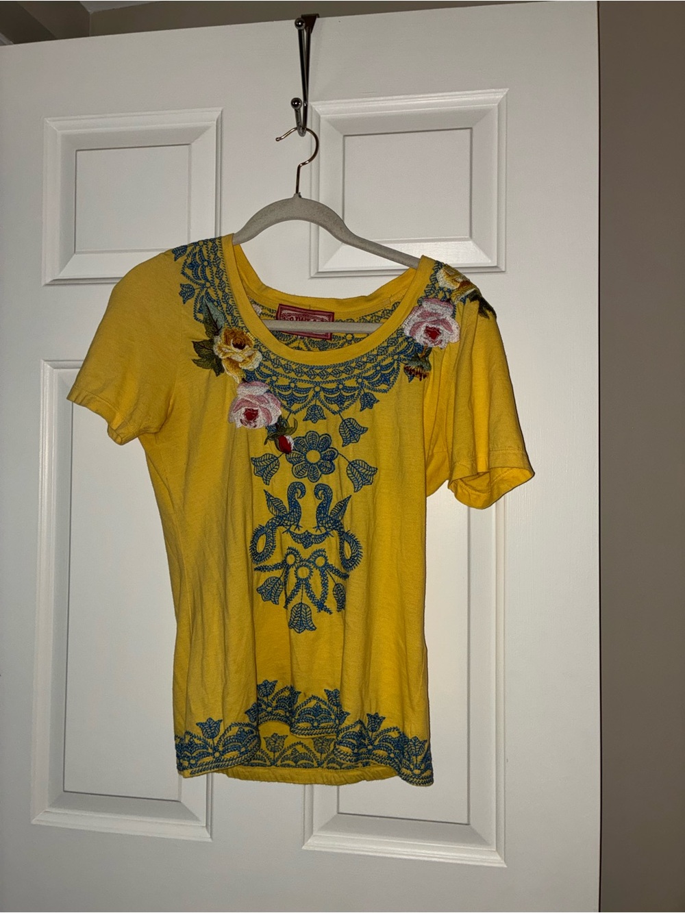 100% Cotton Johnny Was Yellow Embroidered Floral Scoop Neck Women's Top Sz M - Picture 4 of 8